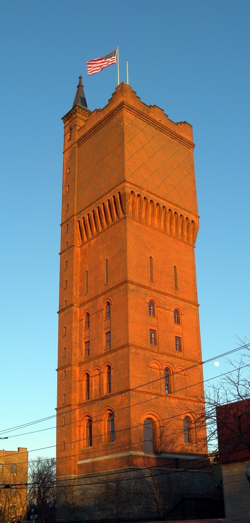 Weehawken_Water_Tower_jeh